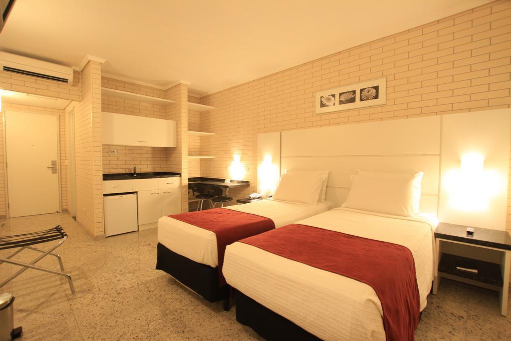 Hotel Confiance Prime Batel Курітіба Номер фото