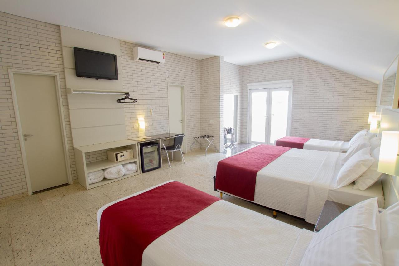 Hotel Confiance Prime Batel Курітіба Екстер'єр фото