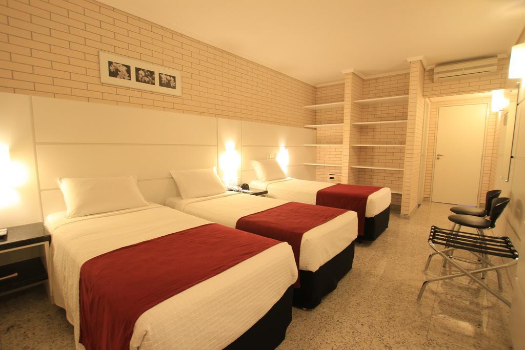 Hotel Confiance Prime Batel Курітіба Екстер'єр фото