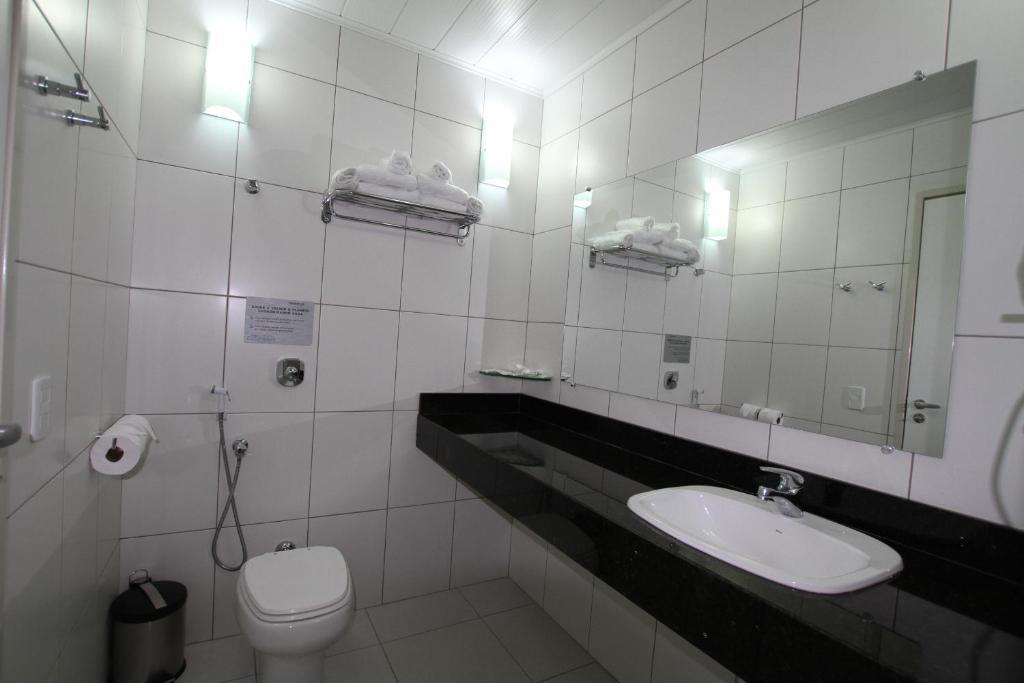 Hotel Confiance Prime Batel Курітіба Номер фото